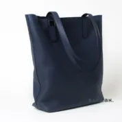 Everlane - The Petra Magazine Bright Navy