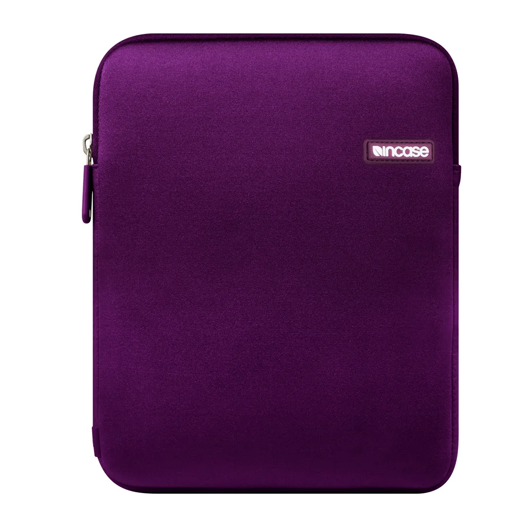 CL57584.jpg Чохол Incase - Neoprene Sleeve for iPad Aubergine - Зображення 1