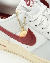 Кросівки NIKE - WOMEN AIR FORCE 1 '07 SE Swoosh Pocket - Зображення 4